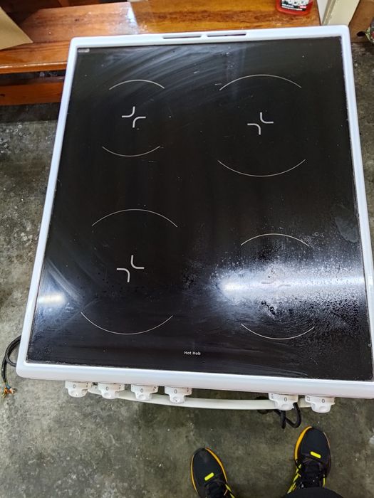 Fogão Zanussi totalmente elétrico trifásico