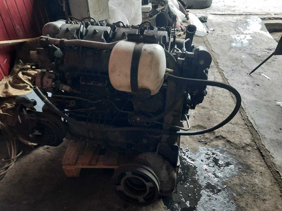 Двигун на КамАЗ в зборі