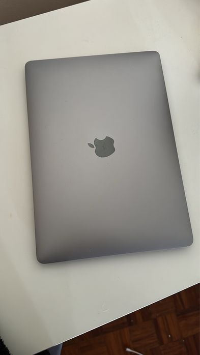 Mac book | 256MB | 2021