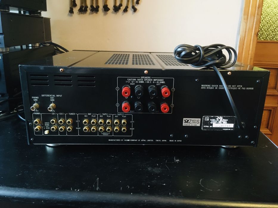 Wzmacniacz JVC AX-1100 legenda