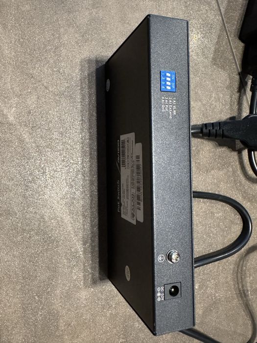 Switch PoE 10xRJ45 Gb/s 8xPoE + 2xUpLink 96W AVIZIO AV-SU8GP2G