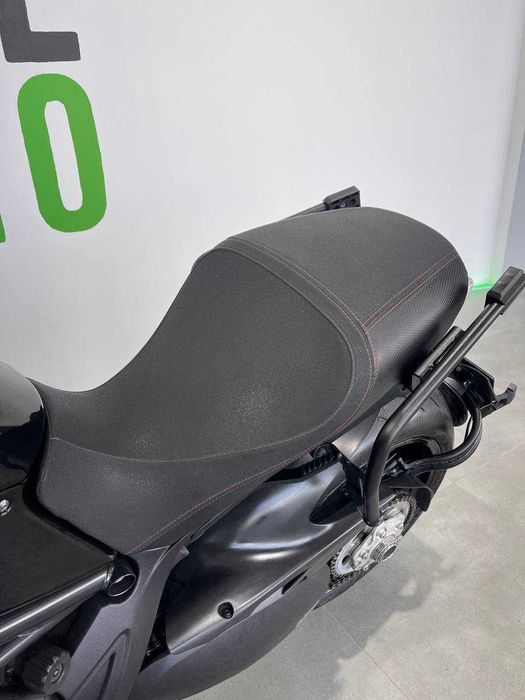Мотоцикл Ducati diavel 1200