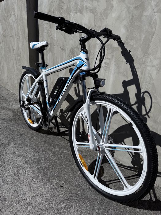 Rower elektryczny MTB biało niebieski 14Ah, bateria LG, napęd Shimano