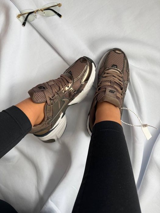 ТОП! Nike V2K Runtekk Mink Brown 36 37 38 39 40 41 найк в2к рантек мінк бравн коричневі