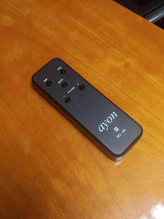 Używany wzmacniacz lampowy Ayon Scorpio + pilot