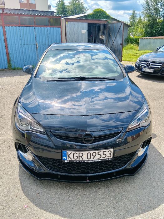 Samochód Opel Astra J OPC