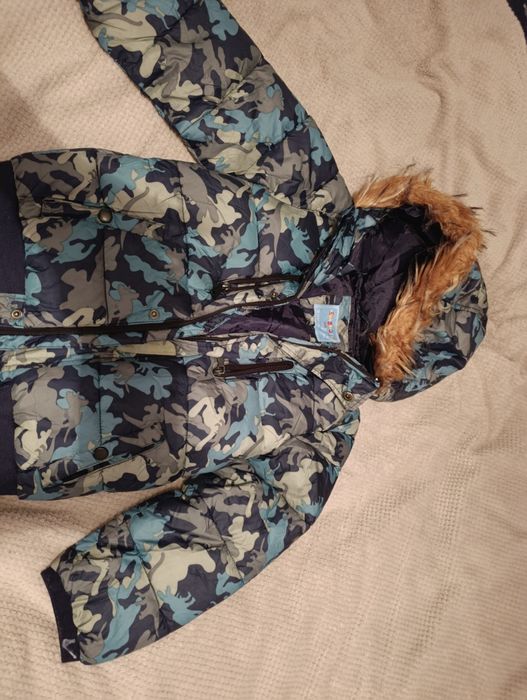 Kurtka zimowa 122/128cm