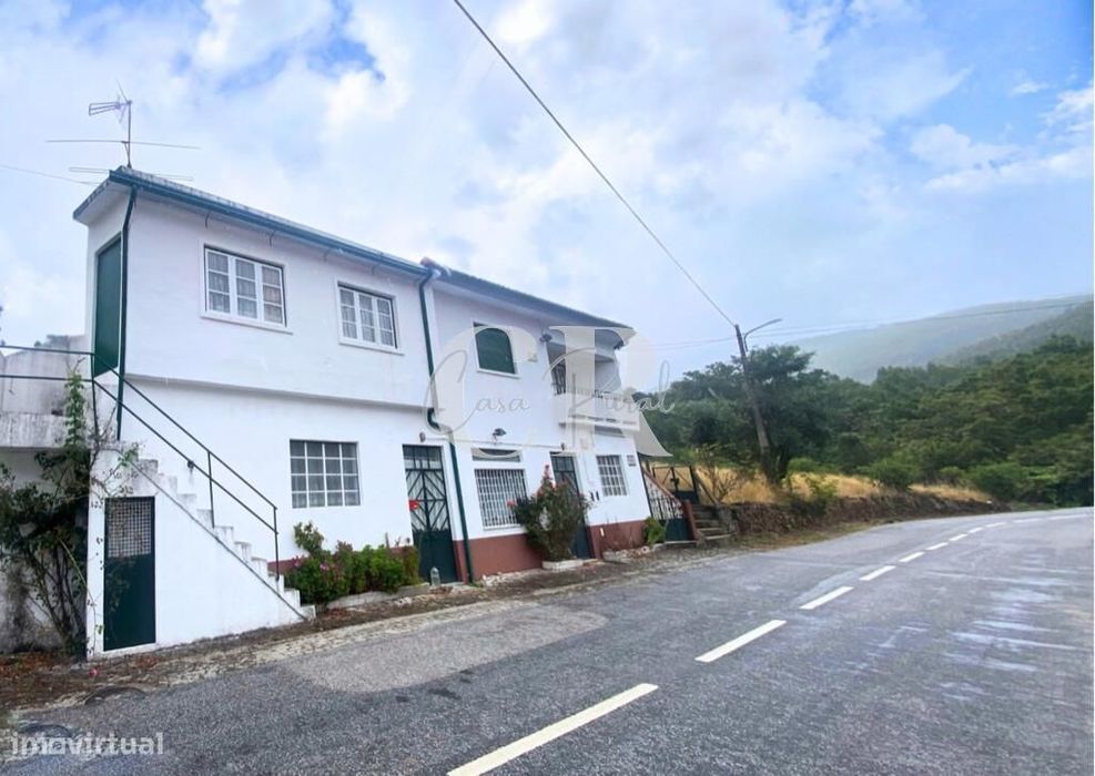 Moradia em campelo pronta habitar junto a ribeira