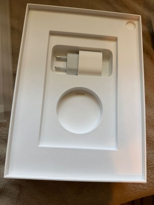 tablet Apple iPad Pro 11   1 generacji. Cellular