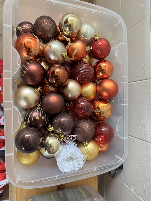Arvore de natal e enfeites