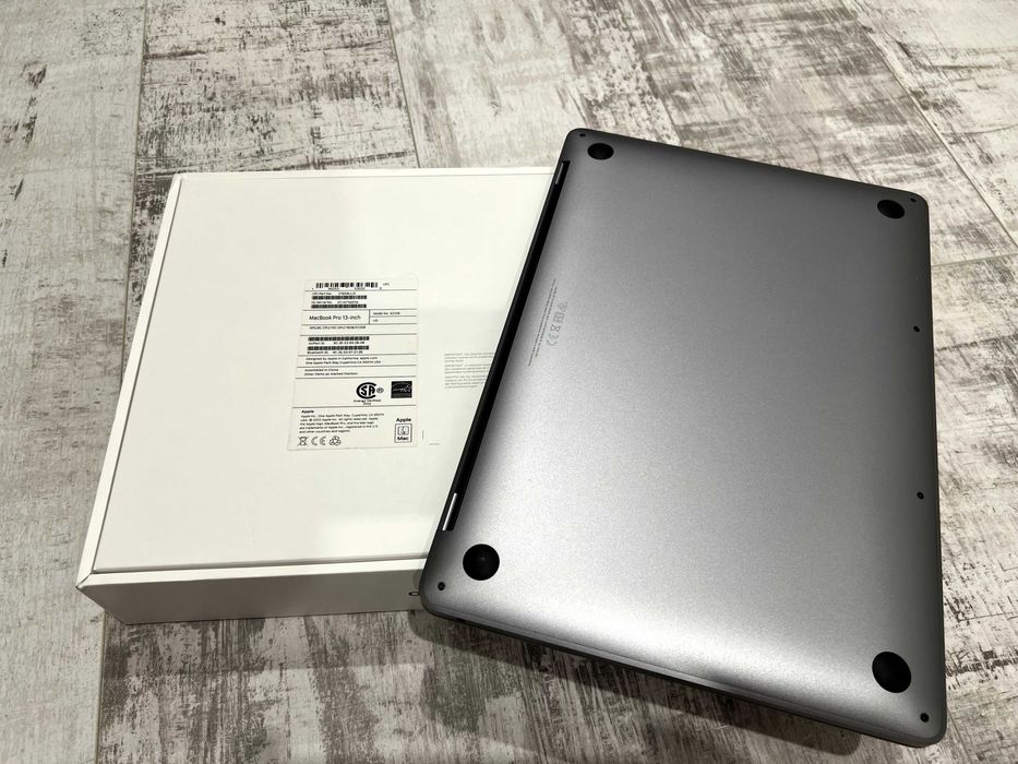 MacBook Pro M2 13" 16gb 512gb 8CPU 10GPU