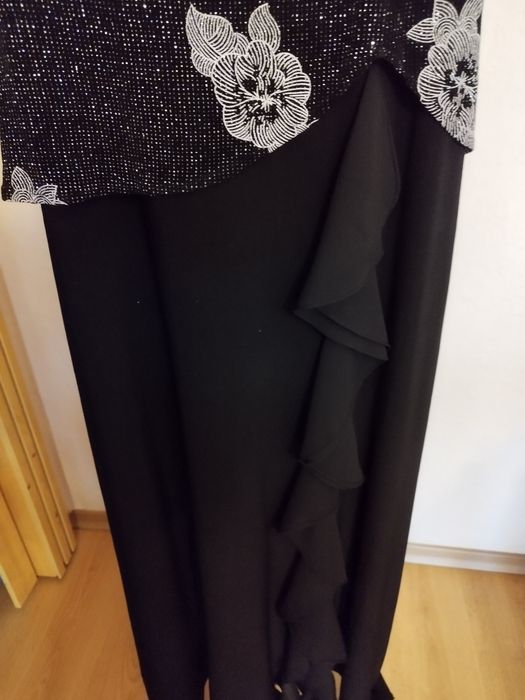Sukienka Laviana .