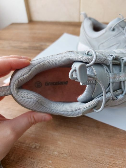 Кросівки Graceland