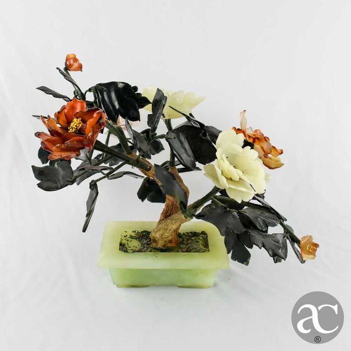 Árvore bonsai, China, feito em pedra, quartzo e jade