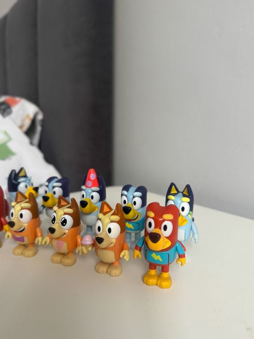Набір фігурок родини та друзів Блуї Bluey Blueys Family & Friends