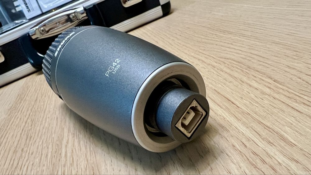 Shure PG42 USB – Microfone Profissional + Acessórios