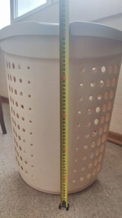 Кутовий Кошик для Білизни Rubbermaid (США), Висота 56 см