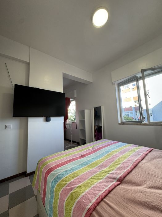 Pequeno apartamento Mobilado a 5 min da Praia | Paço de Arcos