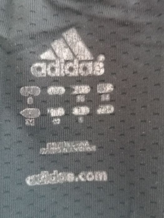 Top Desportivo preto Adidas tam. 36 ou S