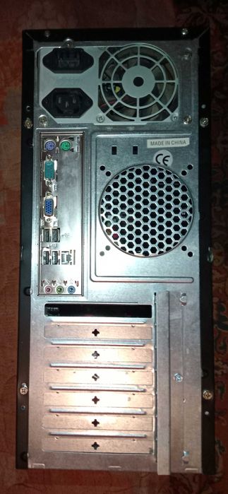 Системний блок INTEL 2 ядра*2,2GHz ,4 GB / 320 HDD / DVD-RW .