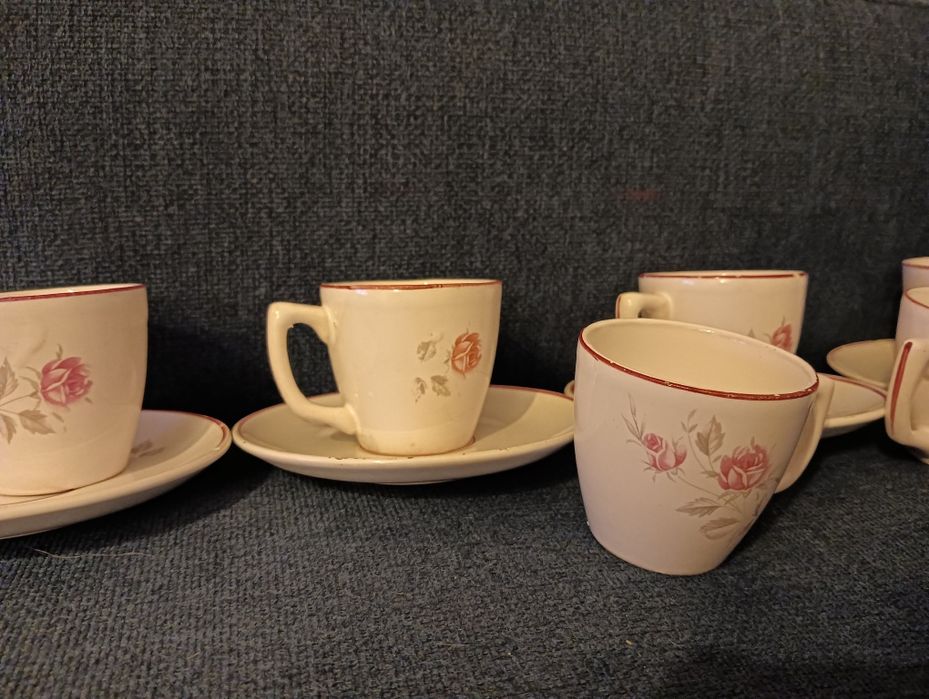 6 chavenas e 4 pires de cerâmica Muito antigos  - Vintage*