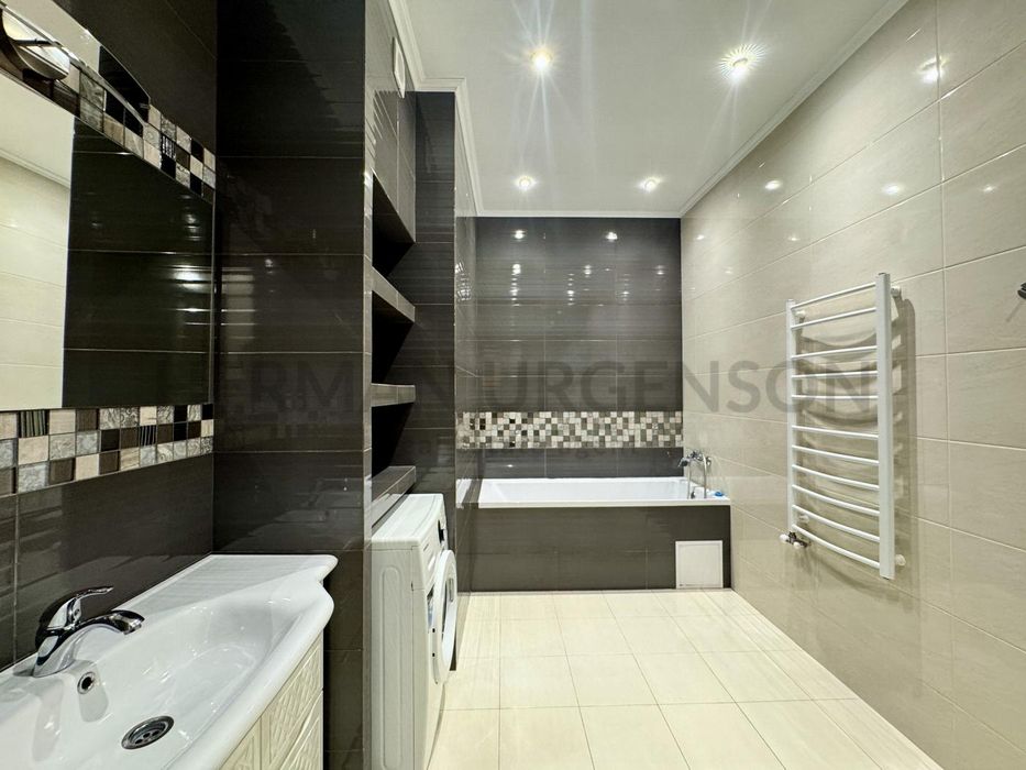 Продаж 3к квартири 96 м.кв / ЖК Green Land, р-н БАМ