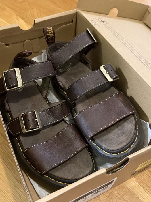 Sandały Martens Gryphon Quad ciemnobrązowe