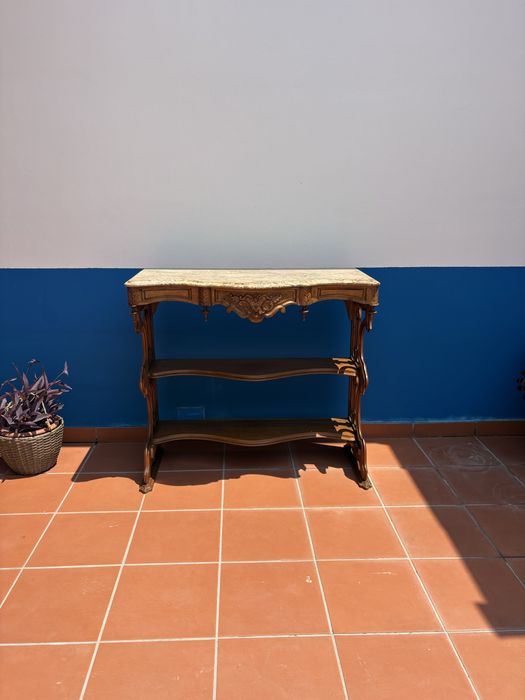 Movel em estilo Luís XV/Rococó