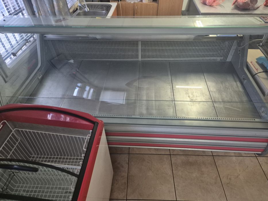 Холодильна вітрина 2 метра