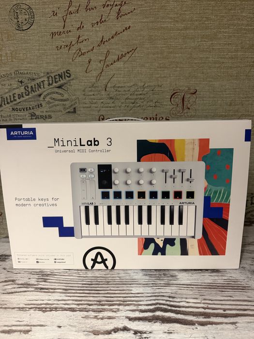 Arturia minilab 3 midi keyboard нова