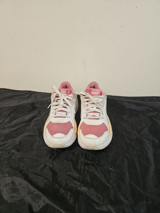 Buty sneakersy damskie Puma rozmiar 37 wkładka 23,5 cm