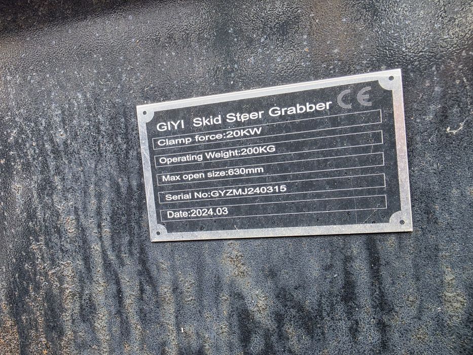 Pinça Hidráulica GIYI – Skid Steer Grabber bob cat