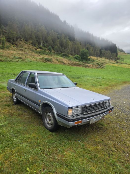 Nissan Laurel 2.4e SGL części lub w całości