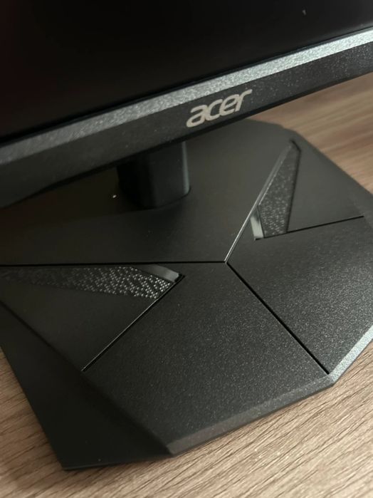 Monitor acer  23.8" FHD 200hz VA FreeSync Premium HDR10