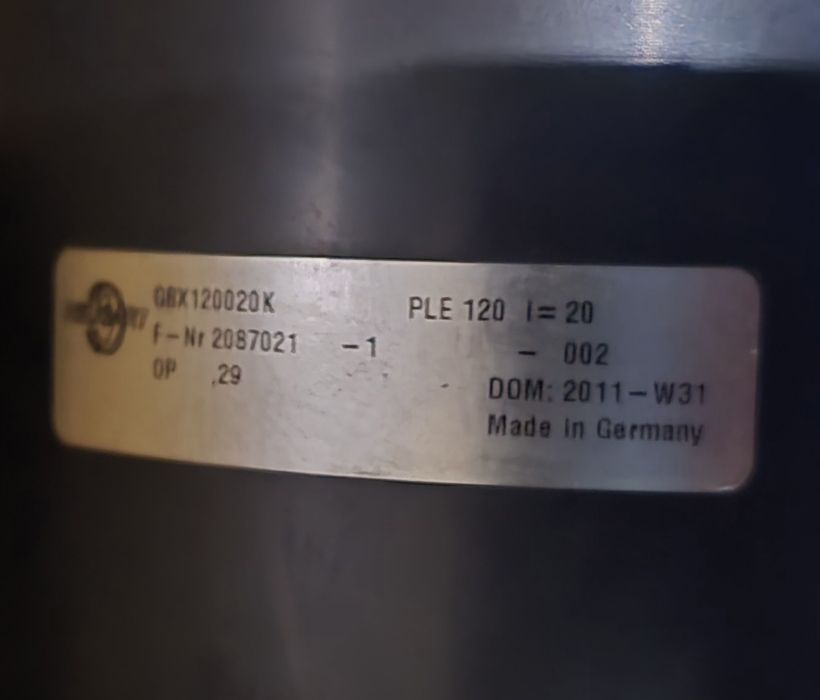 Silnik Synchroniczny Serwo Schneider Electric BMH1403P32F2A