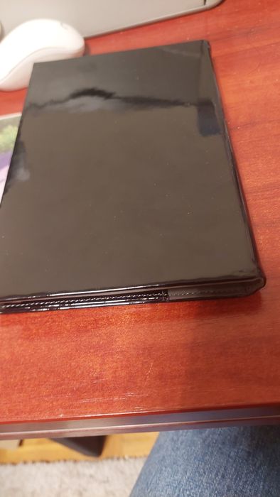 Etui na tablet wysoki połysk