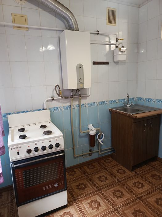 Продаж 1 к.кв Л. Лук'яненко 51.Перший поверх