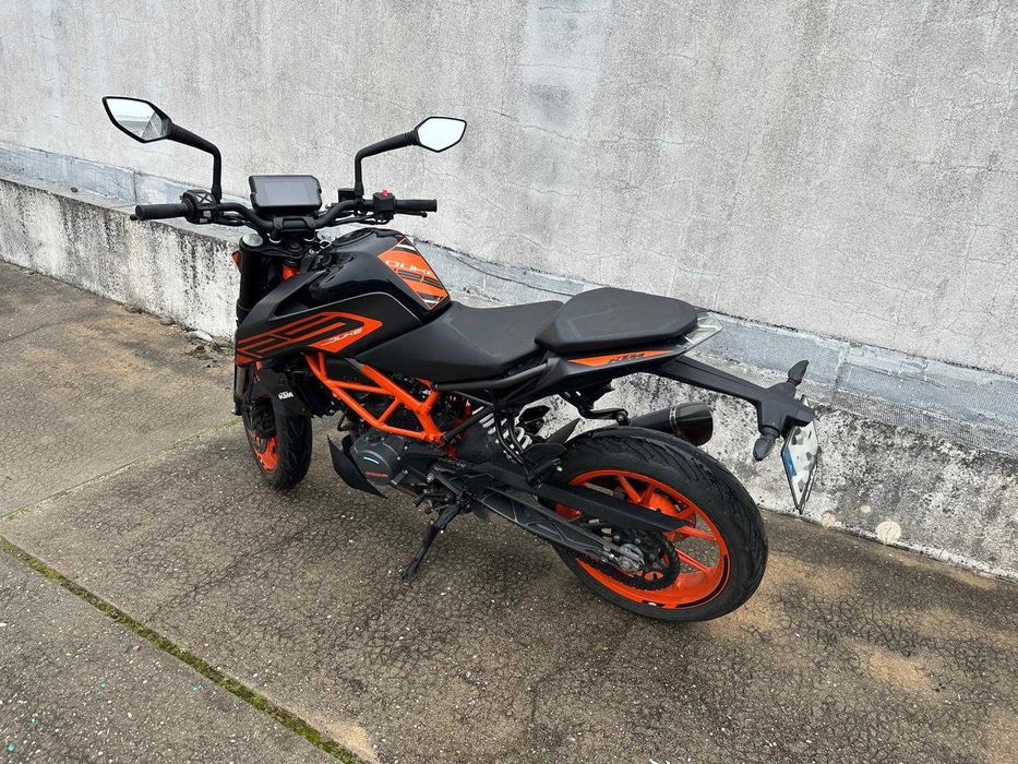 KTM Duke 125 (negociavel)