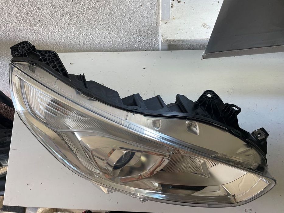 ford s-max mk2 lampa prawa cała soczewka idealna em2b13w029aj reflekt