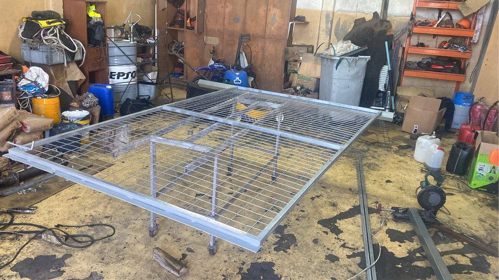 Cercas e vedacao de terrenos