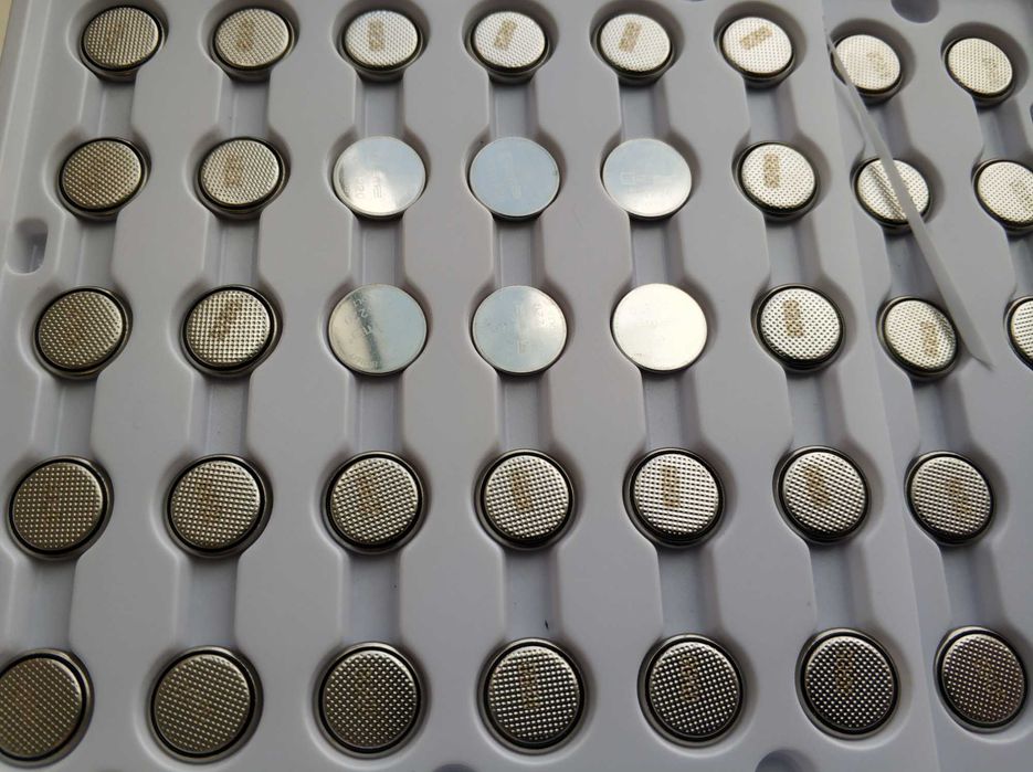 батарейка типу CR1220 CR1225 CR2032 на 3 Вольта виробник EEMB