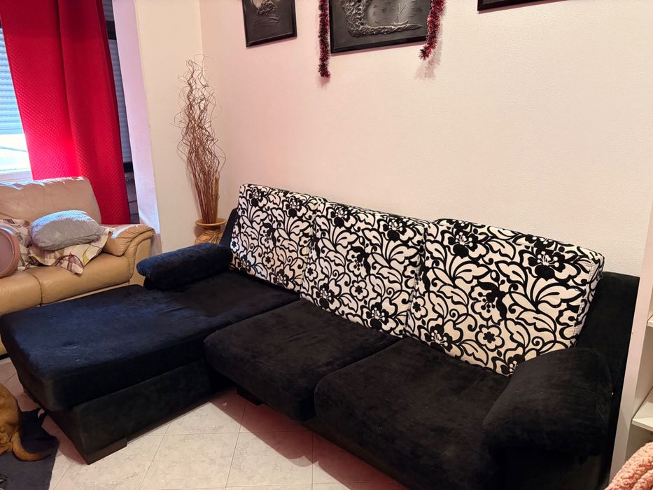 Sofá com chaise long