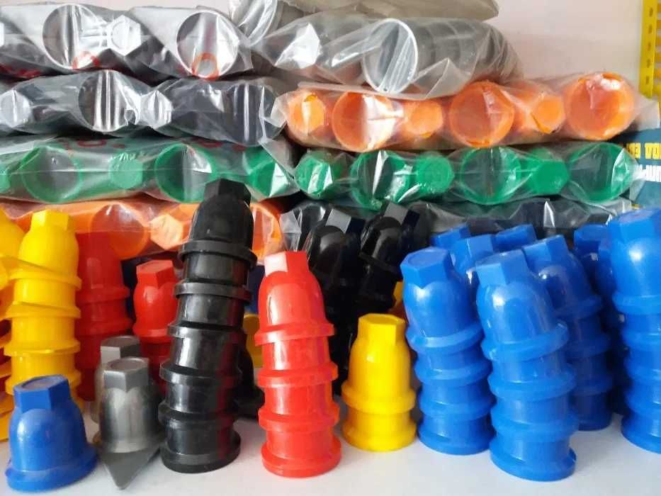 Ковпачки на гайку колеса 32/33, великий вибір кольорів.