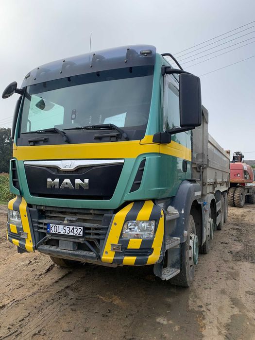 Wynajem Wywrotka Kiper Ciężarówka Wypożyczalnia