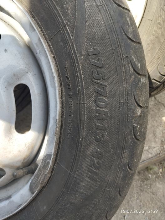 Продам літні шини на 13