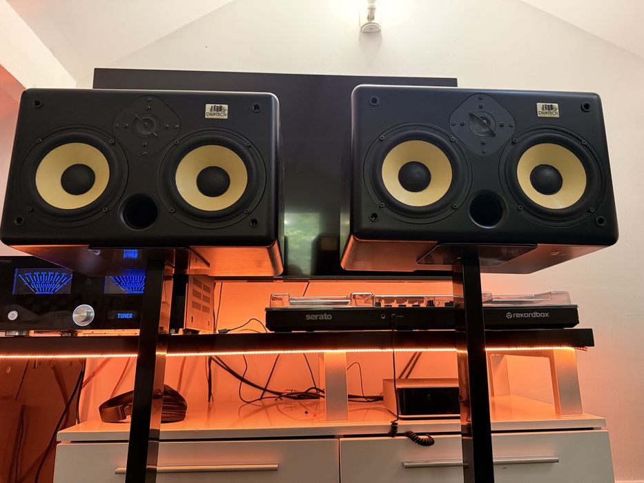 Monitory studyjne Kolumny Focal Divatech MC 26