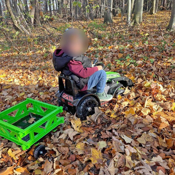 Traktor na akumulator na baterie DLA DZIECI DZWIĘKI ŚWIATŁA