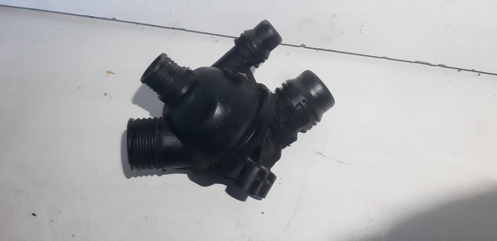 BMW E81 E87 n43 2.0i n43b20 obudowa termostatu termostat