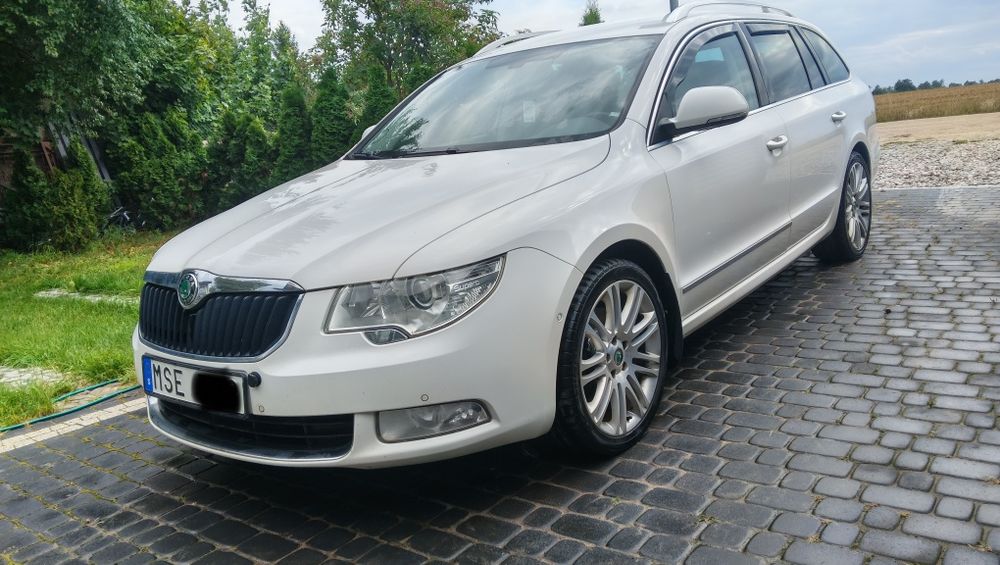 Skoda suberb 2012//2.0 disel 4x4