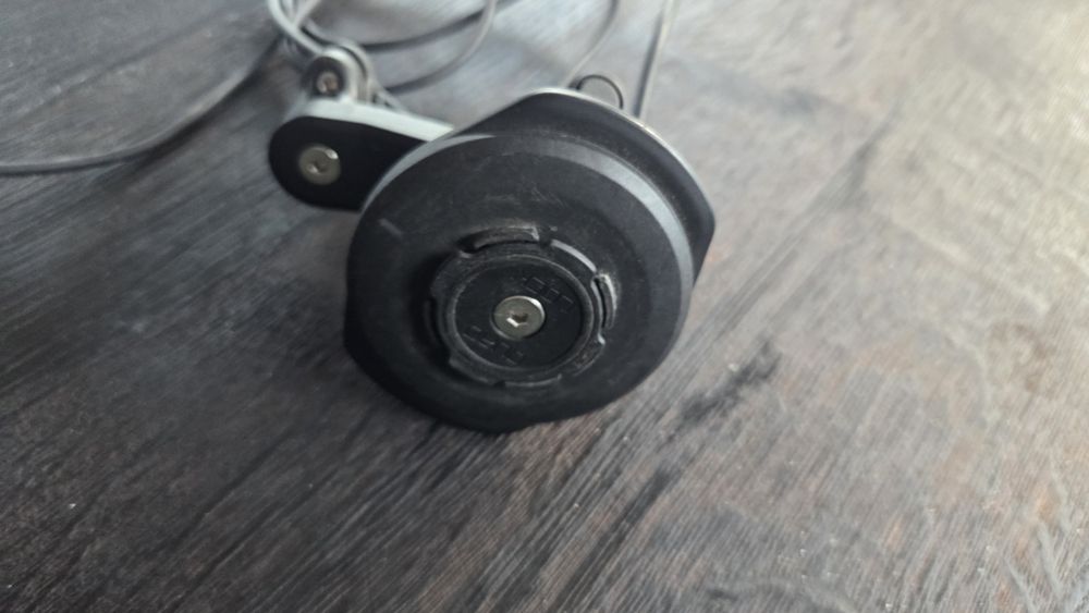 ładowarka tłumik drgań uchwyt kabel ramię hermetyczny quadlock